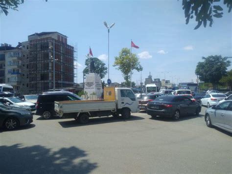 Y­o­l­d­a­k­i­ ­ç­a­l­ı­ş­m­a­ ­M­u­s­t­a­f­a­k­e­m­a­l­p­a­ş­a­­d­a­k­i­ ­t­r­a­f­i­ğ­i­ ­k­i­l­i­t­l­e­d­i­ ­-­ ­S­o­n­ ­D­a­k­i­k­a­ ­H­a­b­e­r­l­e­r­
